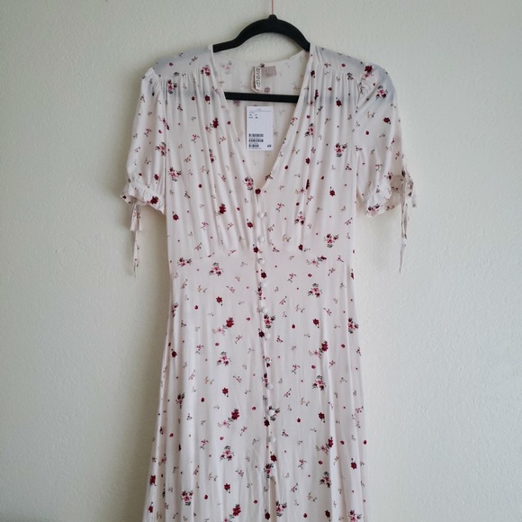 Floral Maxi Dress - Picture 5 of 6